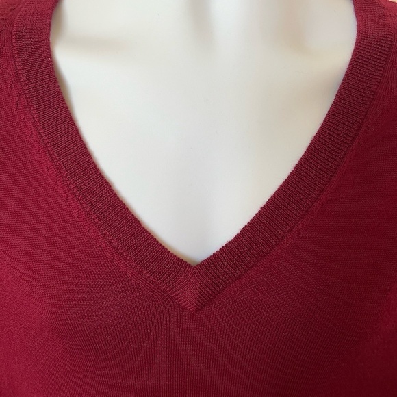 NWOT Brooks Brother Burgundy V Beck Sweater 100% Italian Merino Wool Sz XL - Picture 3 of 6